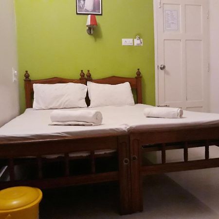 Seaway'S Inn Коччи Экстерьер фото